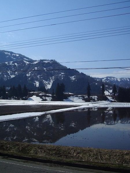 新潟県南魚沼市は今朝も青空が広がっていい天気です
