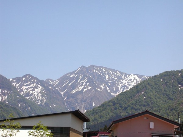 駒ケ岳は初夏の景色です