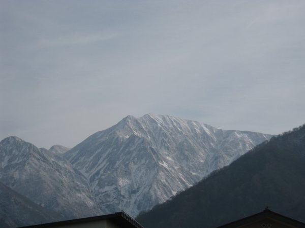 雪化粧した駒ケ岳